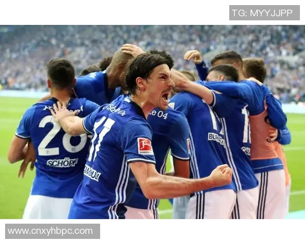 沙尔克04惨败，降级压力不断增加